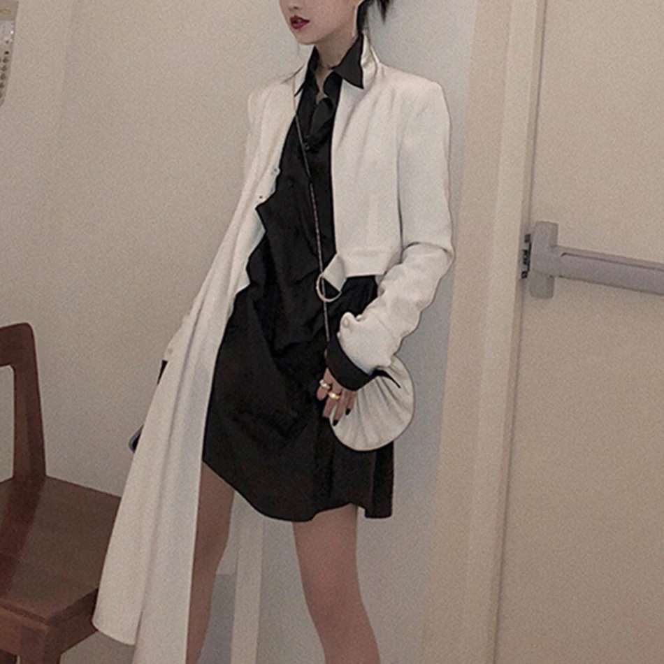 Winter Winter New V-Neck Long-Sleeved White Button Belt Solid Color Irregular Shirt Blouse Fashion Tide