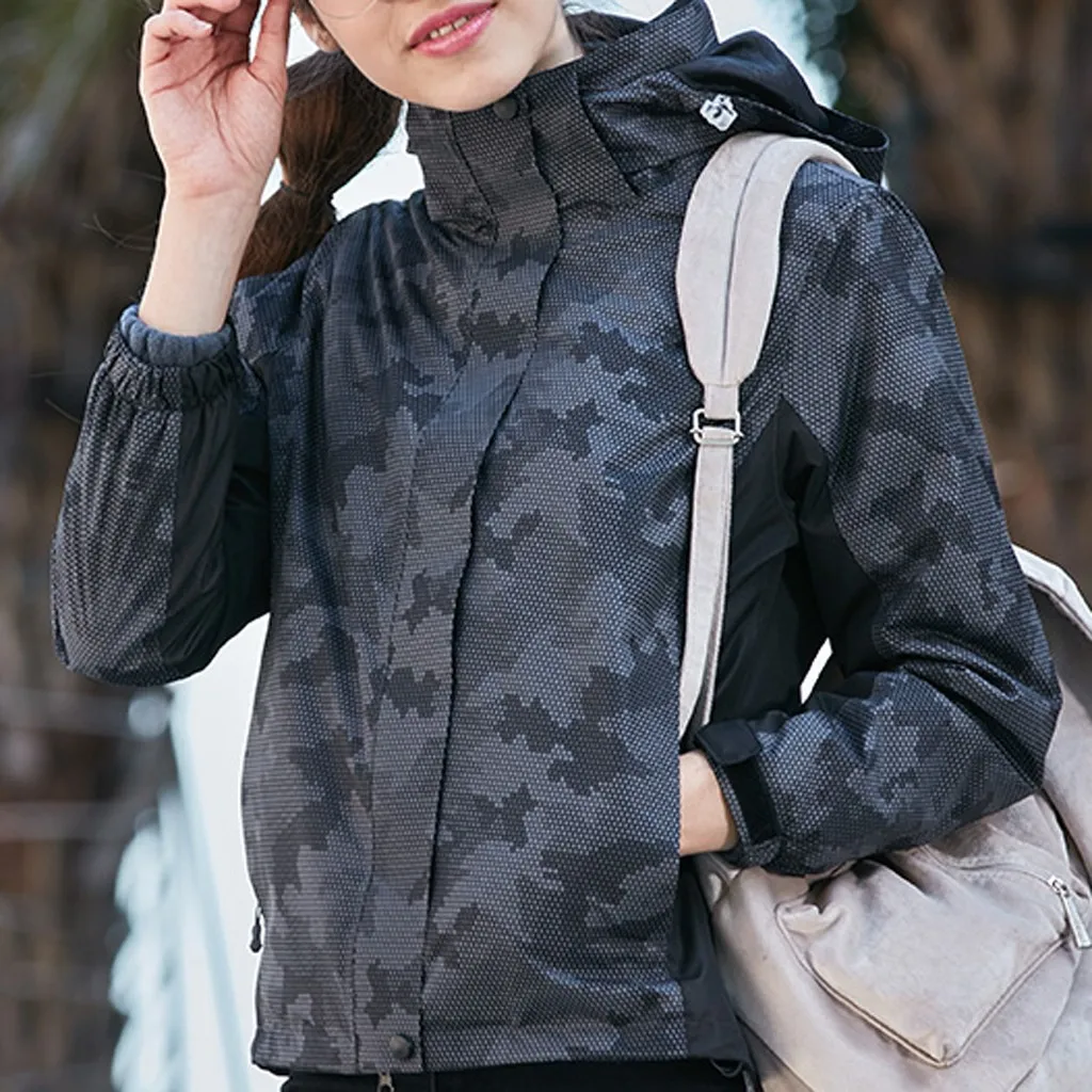 

Autumn Casual Hooded Fleece Winter Jacket Women Windbreaker Waterproof Jacket Breathable Sport Outdoor Coat Softshell Jacket