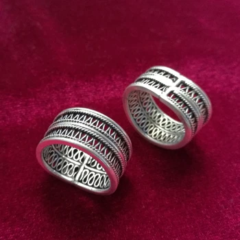 

HANDMADE MEN'S SIMPLE AND WIDE DRAWING DOMINEERING RING RING MIAO SILVER MEN'S OWN RING AND POINTING PULLER