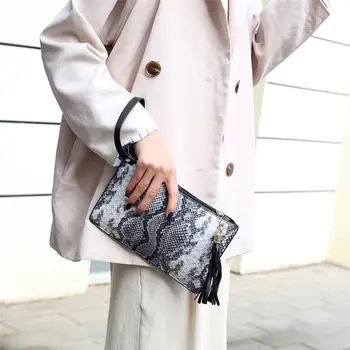 

PU Leather Serpentine Handbag Women Fashion Wristband Wallet Tassel Zipper Money Purse Shopping Dinner Party Clutch Bags
