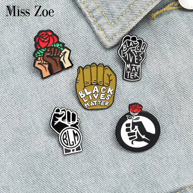 BLM Rist Enamel Pins Custom Black Lives Matter Brooches Lapel Pin Shirt Bag Everyone