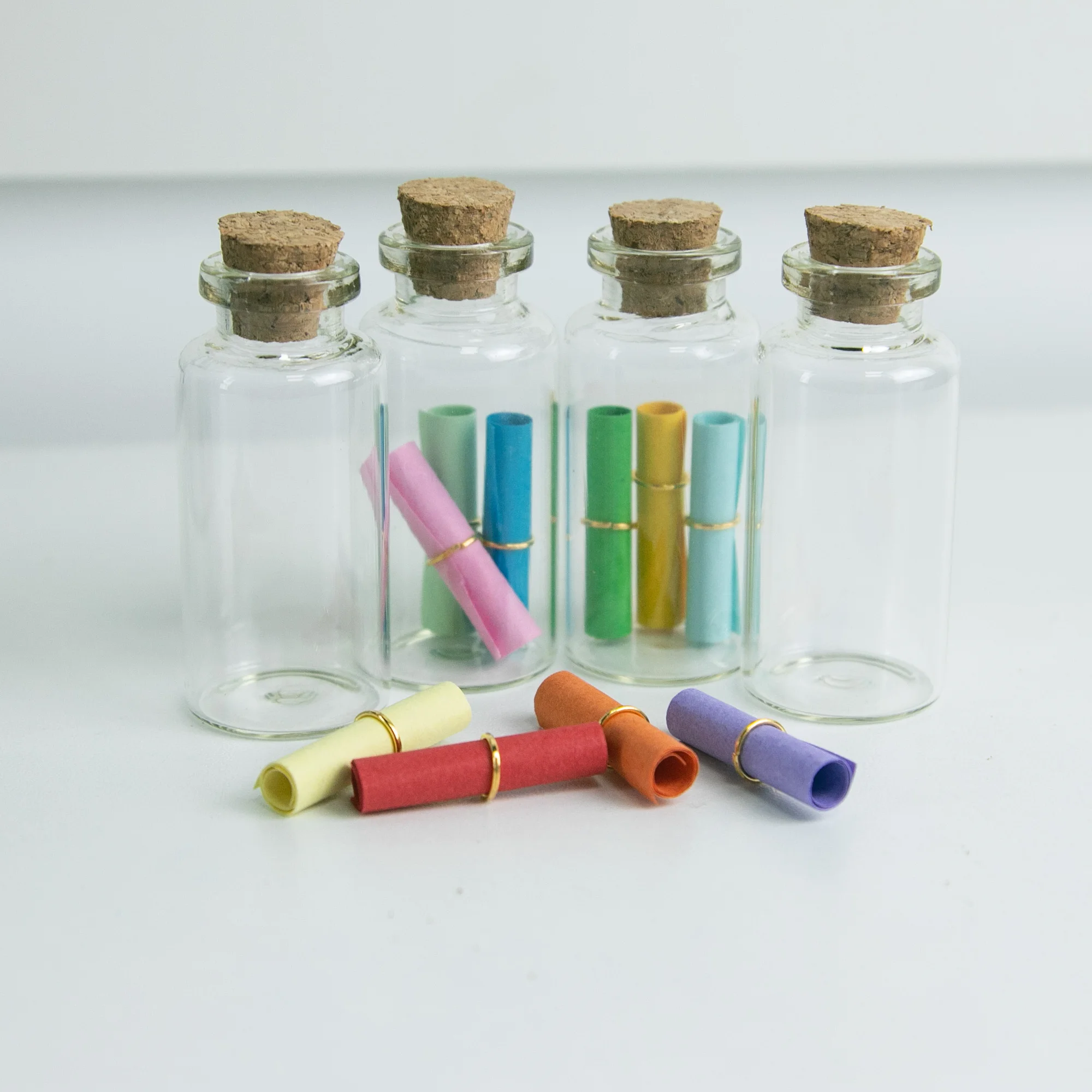 

Mini Bottle with Cork Stopper 25ml 30ml Empty Food Grade Container Bottles Containers Jars Vial idea for Wedding Gift 50pcs