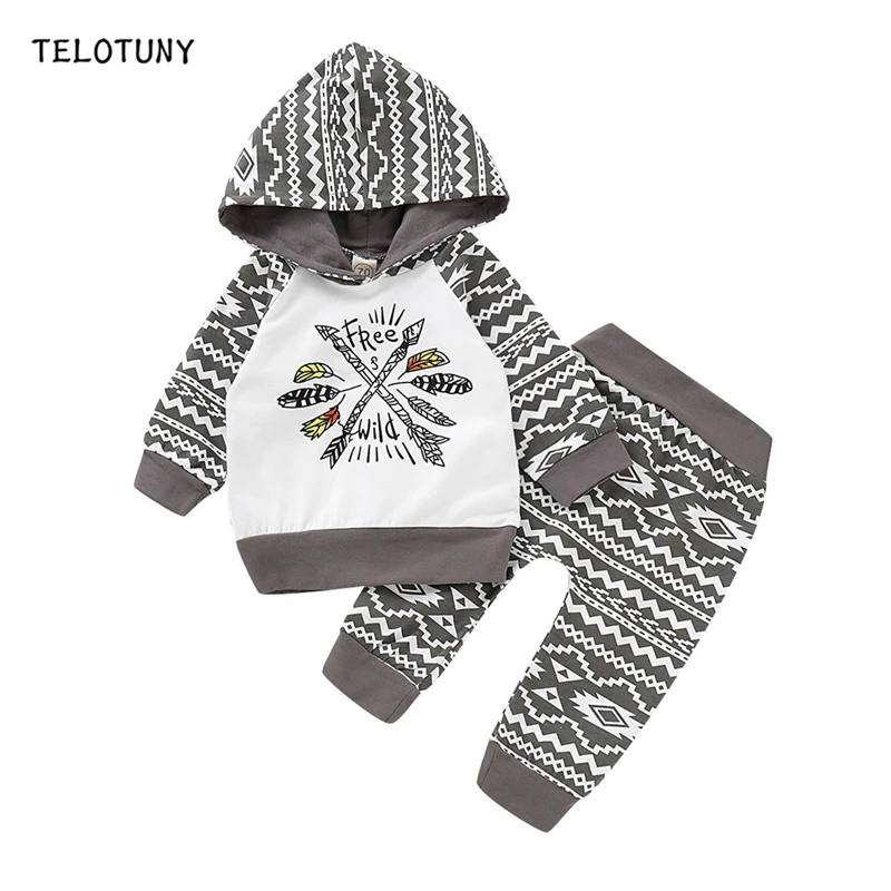 TELOTUNY/ г. Лидер продаж, футболка с капюшоном и буквенным принтом для новорожденных мальчиков топы и штаны, комплект одежды, одежда с длинными рукавами для малышей 813