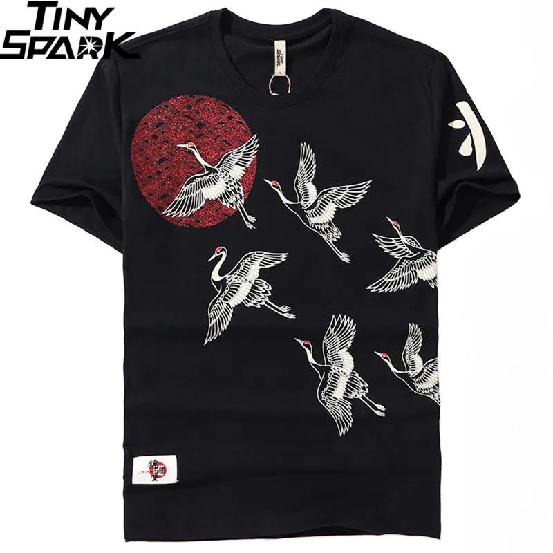 Goedkoop 2019 Japanse Streetwear T shirt Crane Zon Print Mens Harajuku T Shirt Zomer Hip Hop Tshirt Katoen Korte Mouw Tops Tees zwart