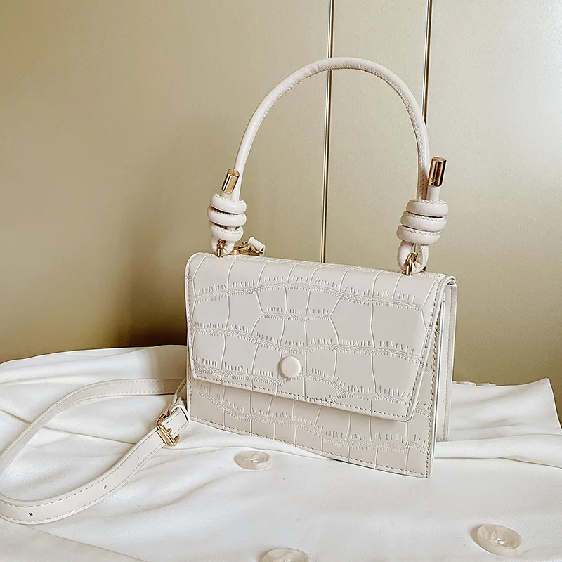 

Korean version of stone pattern embossed shoulder bag women's bag 2020 summer new western style casual messenger portable bag