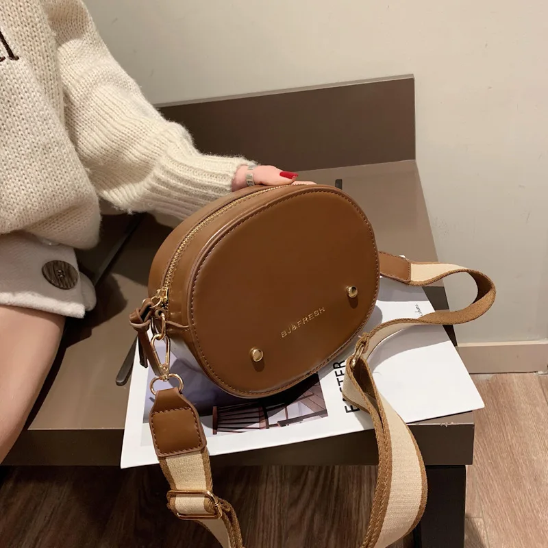 

New Arrival Bag Women's 2019 New Style Fashion Korean-style Versatile Shoulder Bag Wide-Strap Fashion Simple Retro Small round B