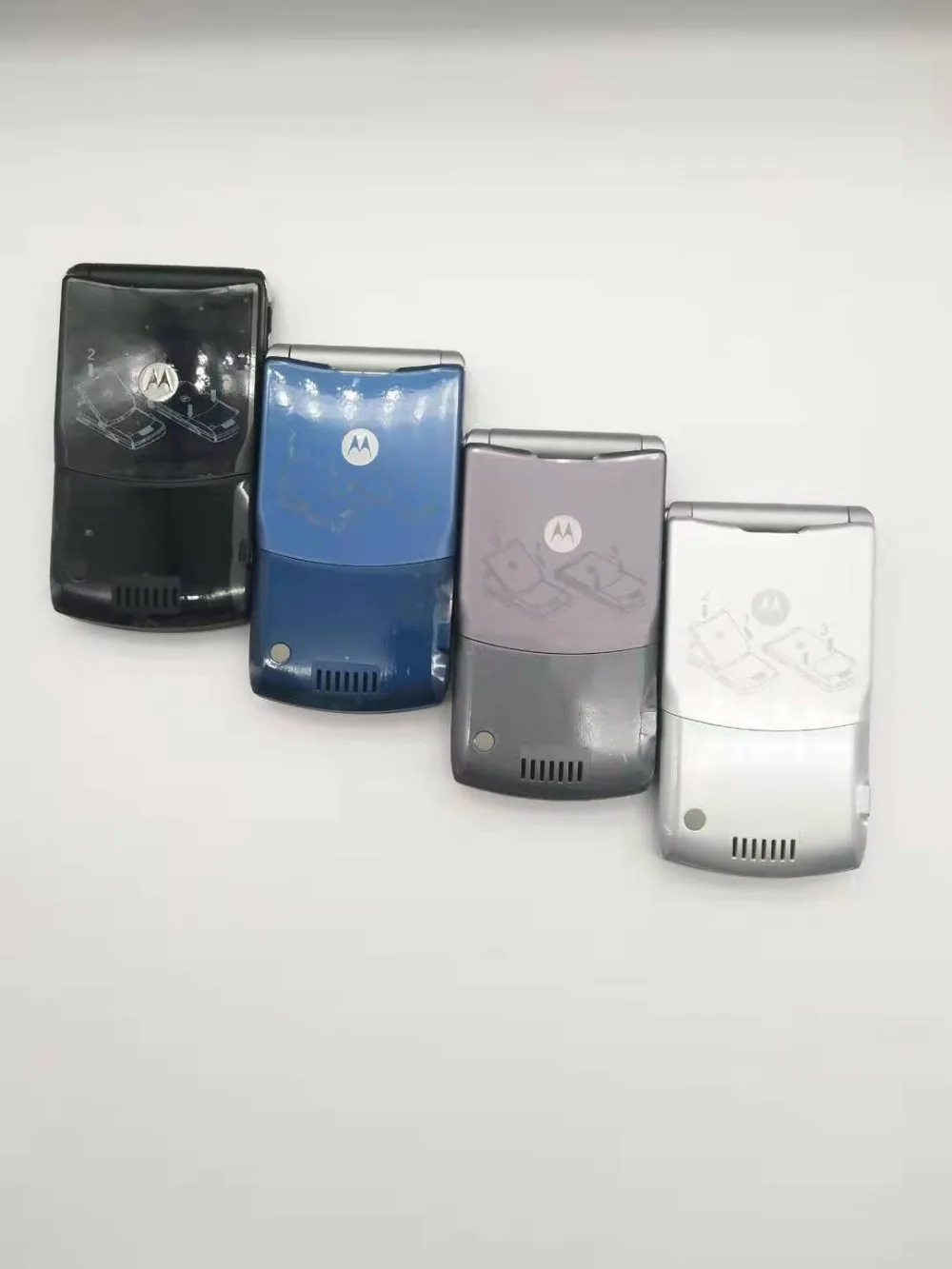 Хорошее качество оригинальная мировая версия флип GSM Quad Band Motorola Razr V3 мобильный телефон один год гарантии