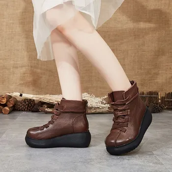 

2019 women's boots autumn winter new leather wild short boots women's personality ethnic slope with thick bottom Martin boots