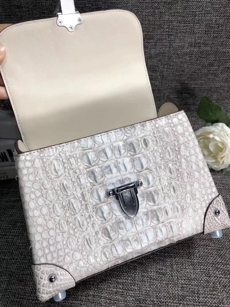 HTB1emRegrZnBKNjSZFKq6AGOVXai