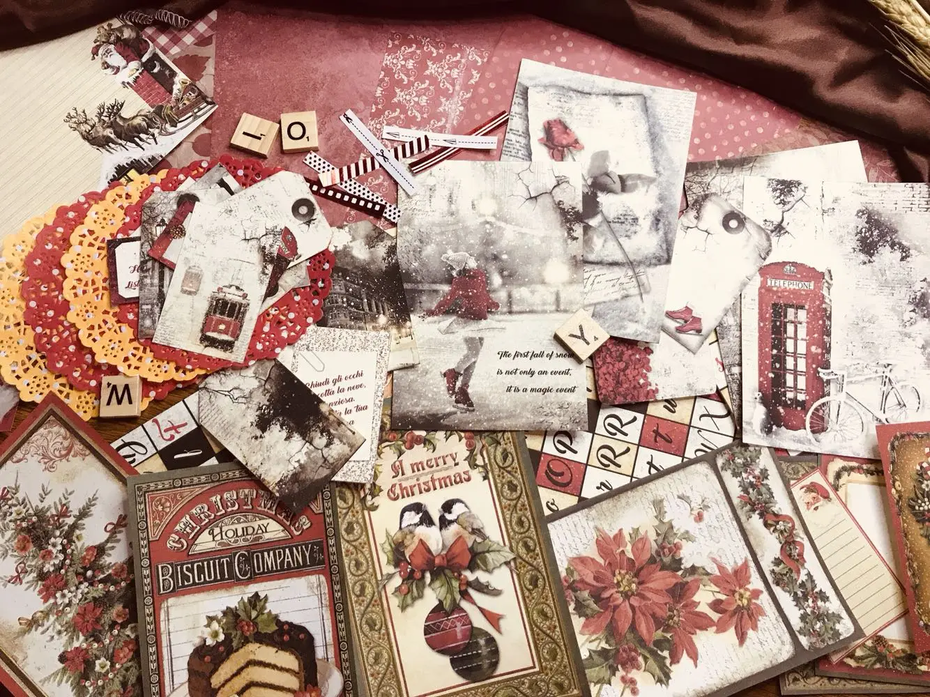 

Christmas Series Vintage Tag \ Wave Point Lace\Santa Claus\Dessert \Gift\Beauty Elk Retro Flower Background Material Card\Sticke