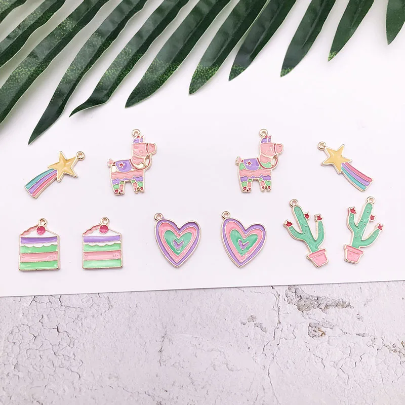 10 шт. Горячая новинка мультфильм Llamas торт Любовь Сердце кактус Эмаль Шарм Золотой металлический кулон Подвеска Шарм серьги DIY ювелирных изделий