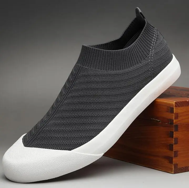 

2019 summer New men street fashion flyknit mesh slip-on cool casual shoes men loafers flats