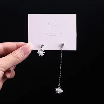 

Korean Personality Asymmetrical Simple Zircon Snowflake Earrings Siver Plated Women Fashion Girls Ear Gift Jewelry