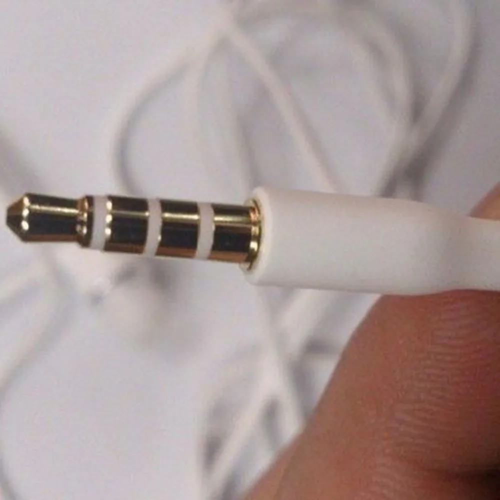 267346_no-logo_267346-1-06