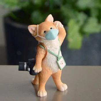 

Everyday Collection House Decor Figurines Animal figurines Cute Rabbit Piggy Cat Gift Frog Figurines with Mask for Home desk