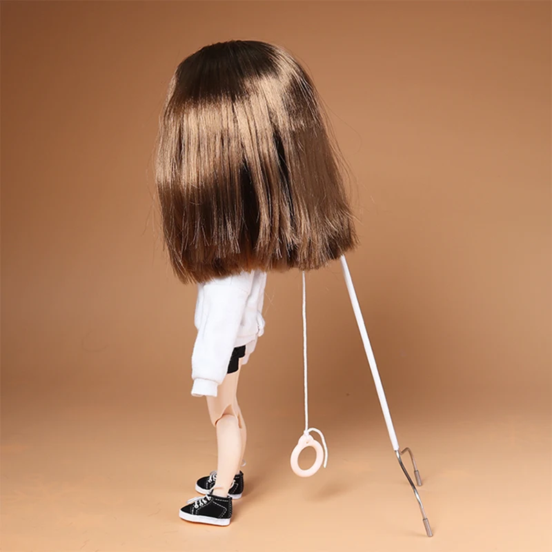 invisible doll stand