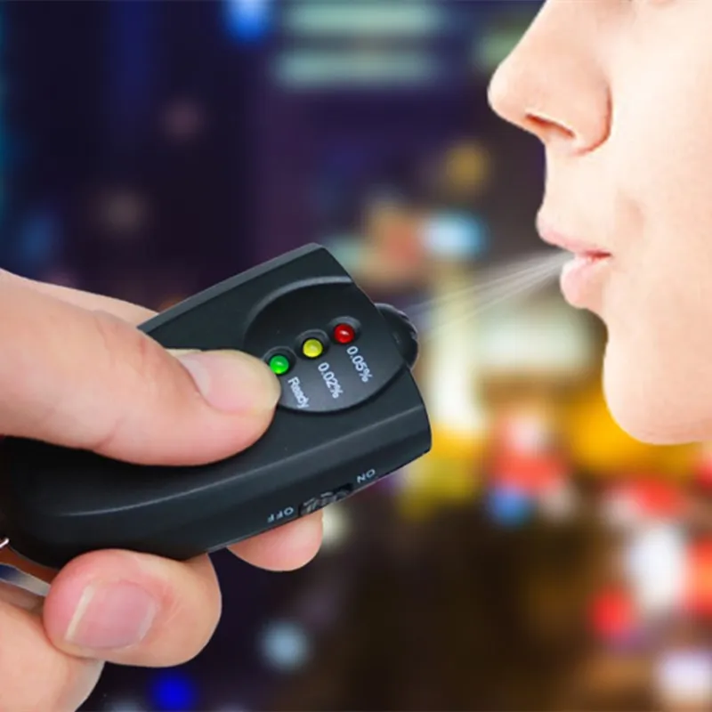 

Mini Professional Key Chain Alcohol Meter Analyzer Portable Keychain Red Light LED Flashlight Alcohol Breath Tester Breathalyzer