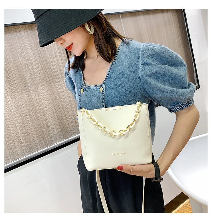 

PU Leather Crossbody Bag Women Fashion Shoulder Messenger Bags Stylish Bucket Handbag for Ladies