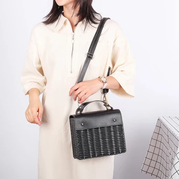

Splicing Leather Shoulder Messenger Bags Women Woven Ladies Solid Color Totes Classic Elegant Crossbody Shoulder Bag