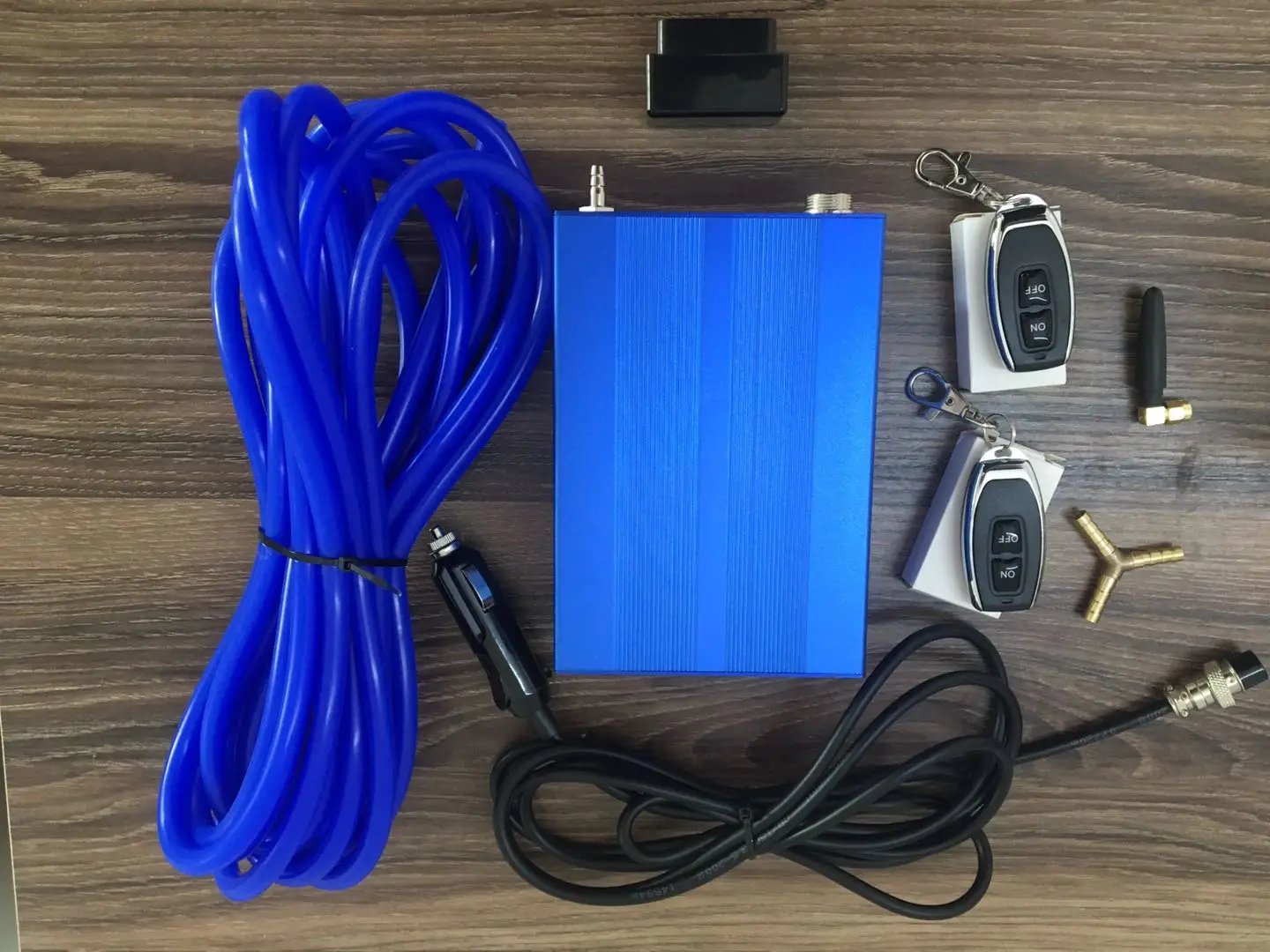 

OBD Adjustable Sound Changing Remote Control Valve Refitting Vehicle Exhaust Valve Vacuum Pump Driver Controller