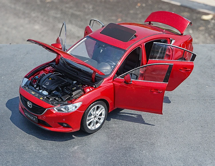 1:18 MAZDA ATENZA литая под давлением Модель автомобиля игрушки Металлическая Модель автомобиля оригинальная коробка