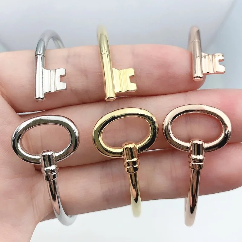 

Original Genuine 11 S925 Sterling Silver Round Key Hot Trendy Bracelet Women Logo Romance High Quality Jewelry Holiday Gift