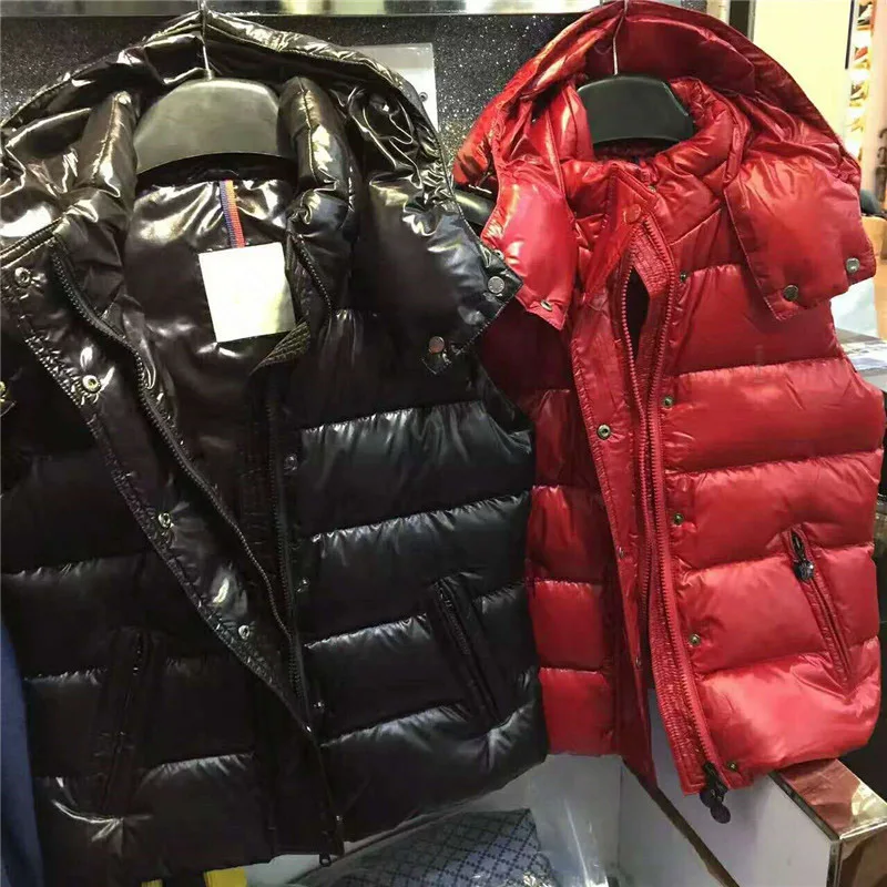 Лидер продаж Брендовая женская куртка короткая утепленная теплая на утином пуху