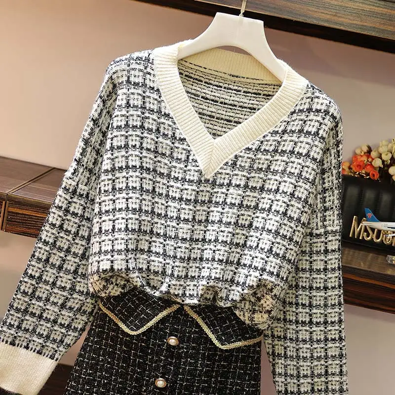 Black Sweater Trytree Осень Зима Женский повседневный комплект из двух предметов свитер с v-образным вырезом Топы+ юбки мини-трапециевидный клетчатый комплект для офисной Леди комплект из 2 предметов - Цвет: Black Sweater