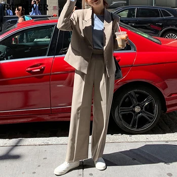 

BGTEEVER Chic Loose 2 Pieces Set Ladies Casual Women Blazer Jacket & Straight Pant Female Blazer Set 2020 Spring Women Pant Suit