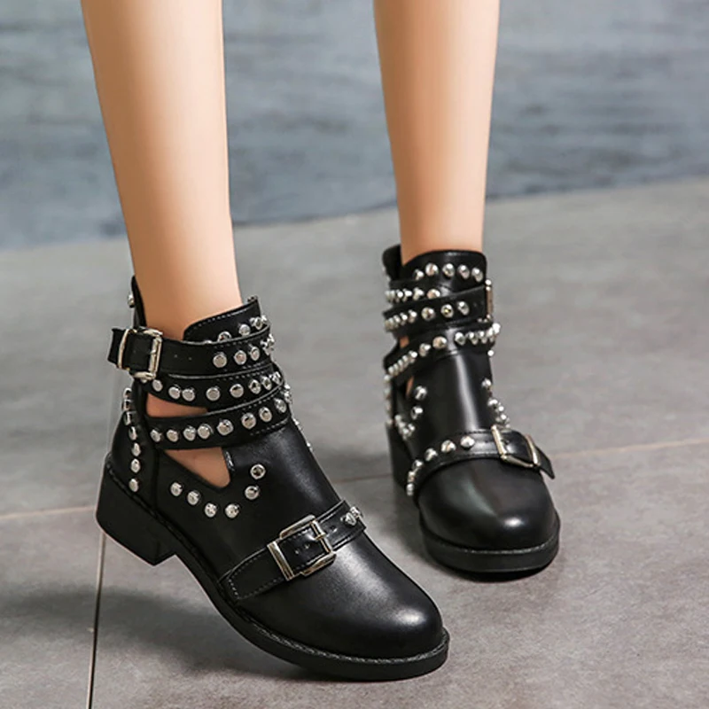 

Siddons 2020 Women Winter Ankle Boots Round Toe Bukle Strap Rivets Goth Shoes Woman Punk Boots Female Chunky Heel Ankle Boots