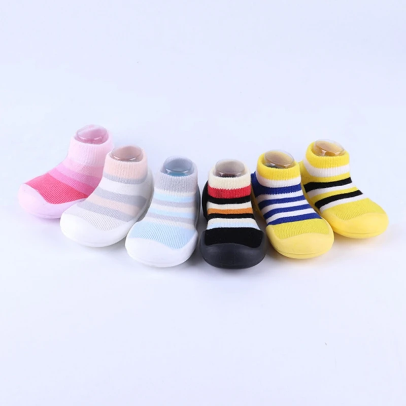 

2020 Baby Socks With Rubber Soles Cartoon baby shoes Infant Sock Baby steps Anti-slip Leather kids Floor Socks Baby slippers