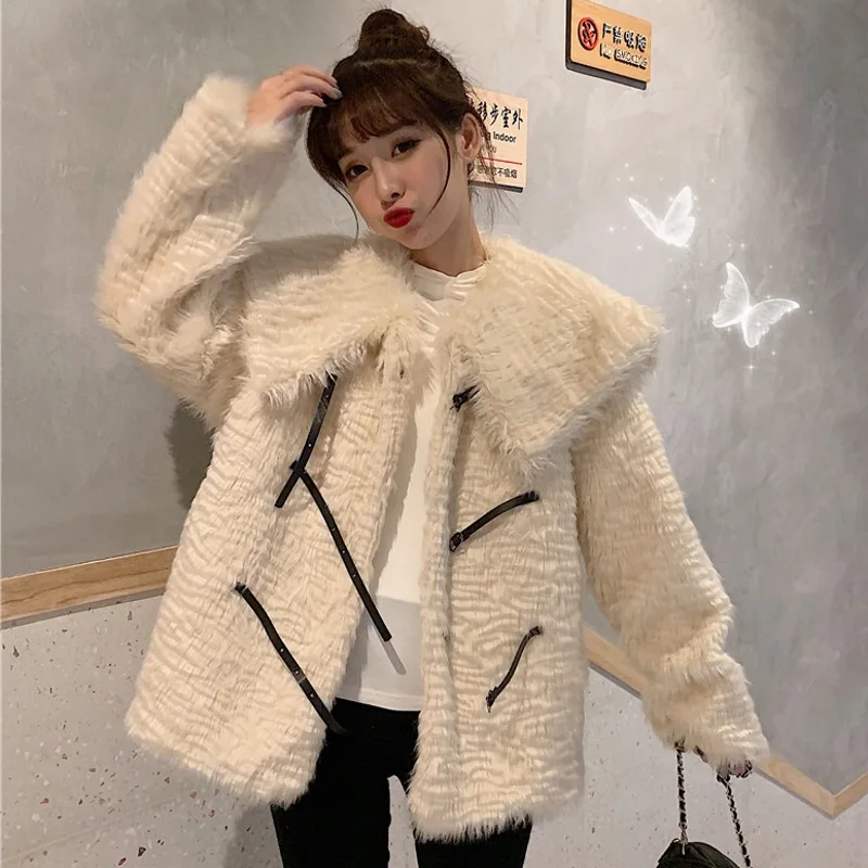 

! Winter New Style Korean-style Loose-Fit Furry Lambs Wool Fold-down Collar Thick Plush Coat