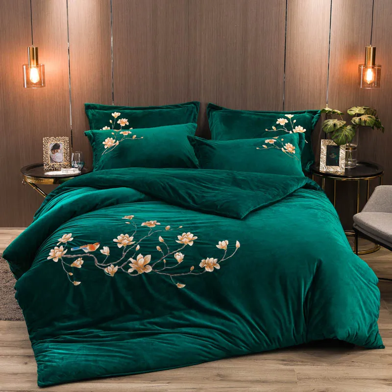 

New fleece fabric bedding sets embroidery bed set double queen King size bed cover set bed sheet set pillowcase