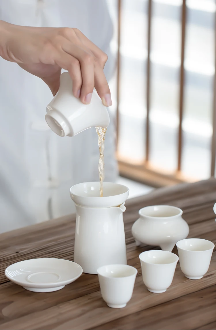 Китайский керамический чайный сервиз Gongfu, фарфоровый чайный горшок с 6 чашками, японский чай кунг-фу, рождественский подарок