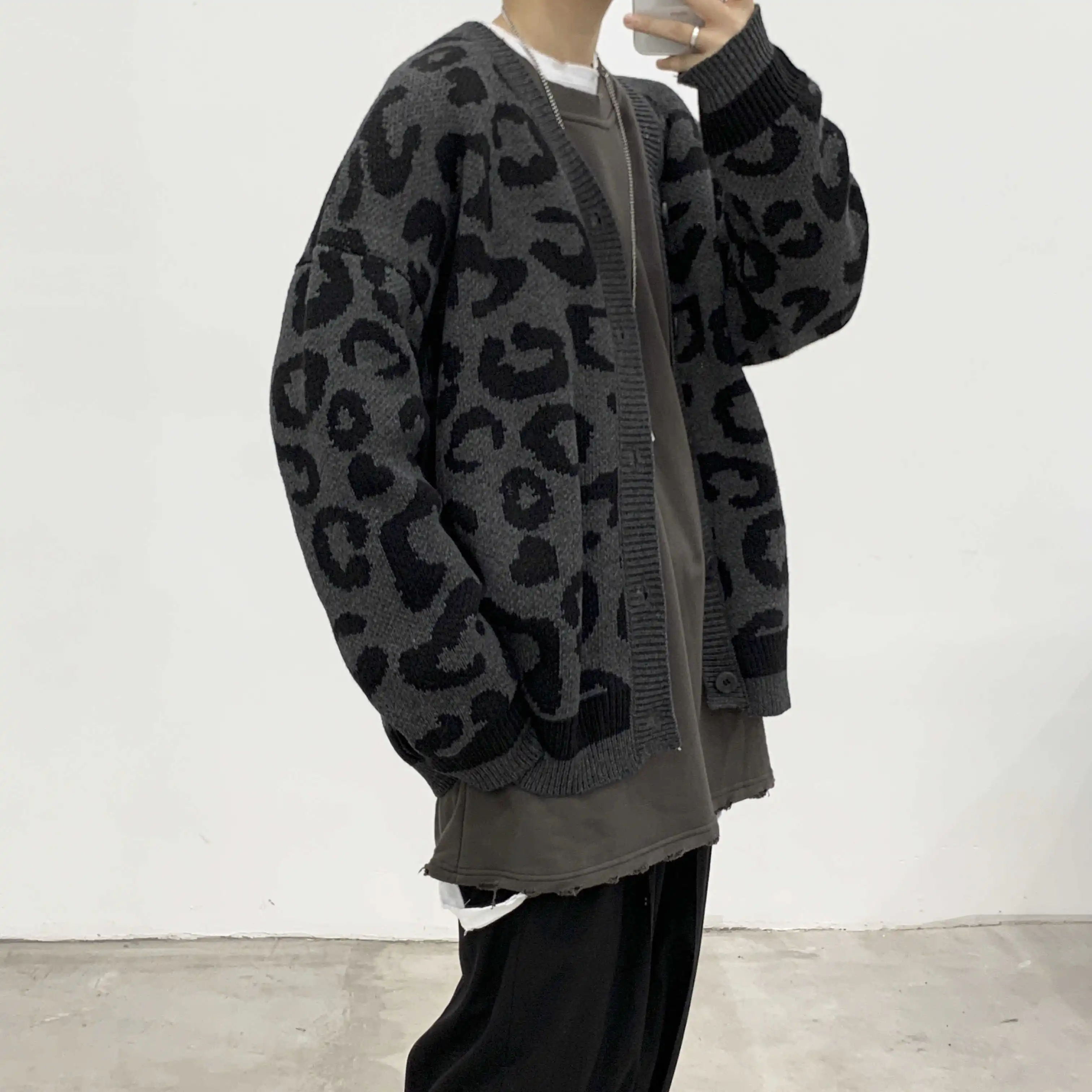 Осенний леопардовый кардиган для мужчин с модным принтом Повседневный свитер куртка Мужская Уличная дикая Свободная кофта с длинными рукавами мужская одежда - Цвет: black