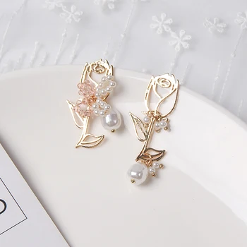 

MWSONYA New Korean Elegant Crystal Flower Drop Earrings for Women Hollow Roses Girls Shiny Rinestone Brincos Party Jewelry Gifts