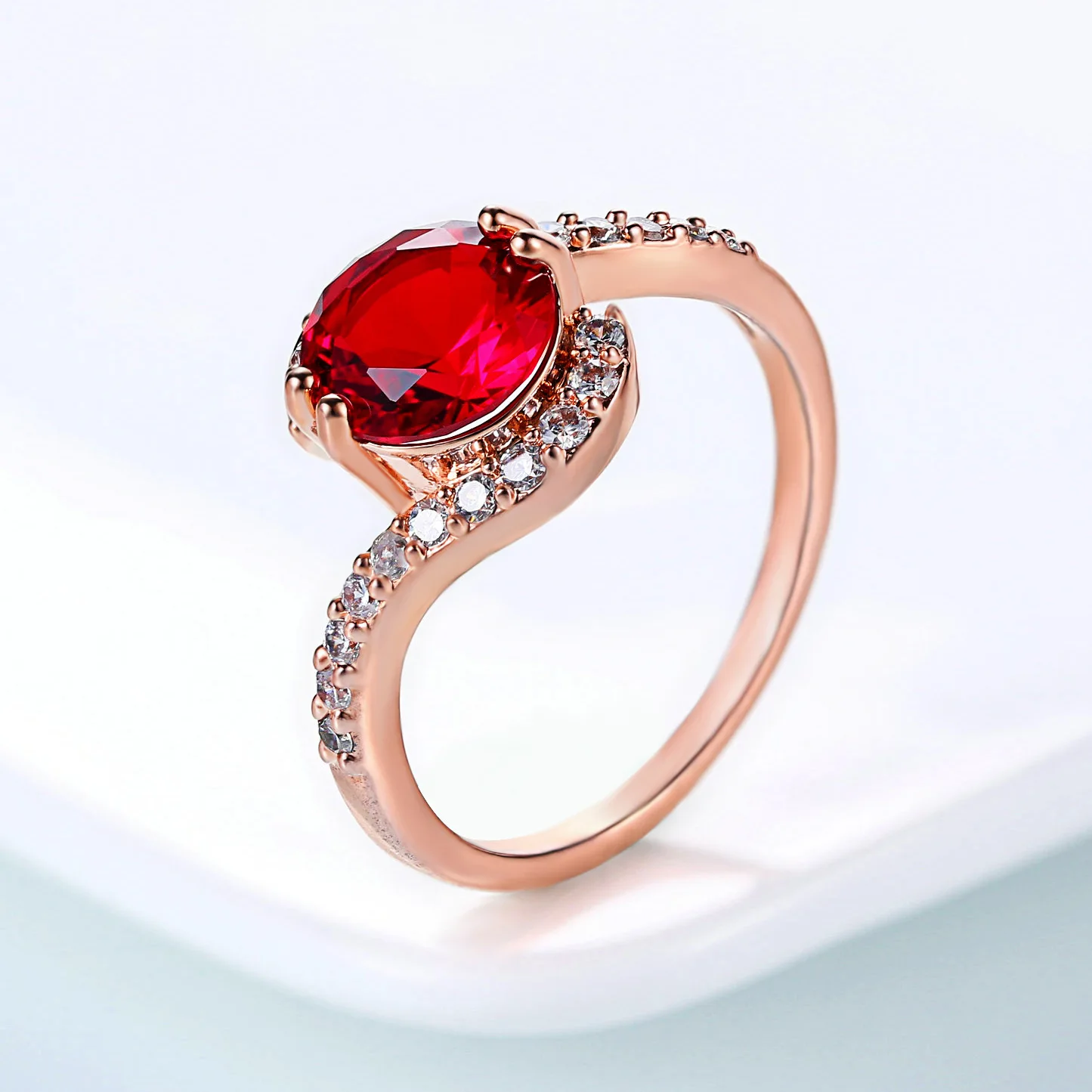 Exquisite Rose Gold Color Women's Wedding Ring Inlay Round Red Gems Crystal Cocktail Party Rings
