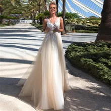 

Princess Champagne Lace Wedding Dress For Women V-neck Sleeveless Appliqued Lace A Line Court Train Bride Gowns Vestido De Noiva