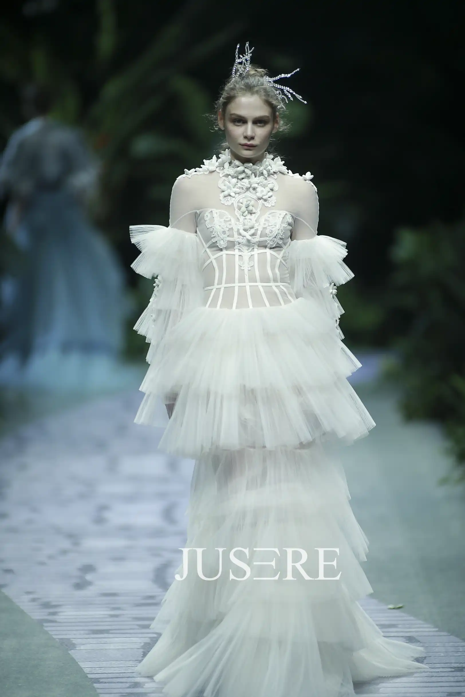 ファッションショーブライダルガウンオートクチュール白ブライダルドレス高ネックロングスリーブ Evening Dresses Aliexpress