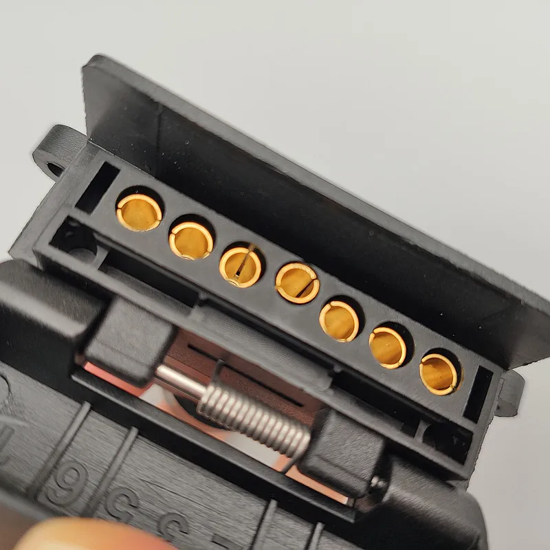 7 Pin Flat Male Female Trailer Connector Plug Socket Boat Caravan Motorhome Car Auto Truck RV Parts Camper Accessories
