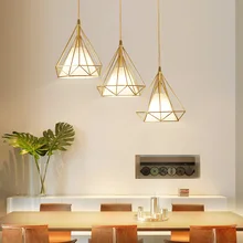 Plafonnier LED au design nordique moderne et minimaliste, luminaire créatif à trois têtes en diamant, idéal pour un bar ou un Restaurant