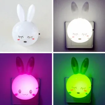 Lampe veilleuse lapin allumée