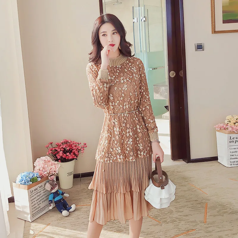 

2018 Spring Korean-style WOMEN'S Wear Versatile Slimming Crew Neck Lace Joint Long-sleeved Dress Pleated Skirt