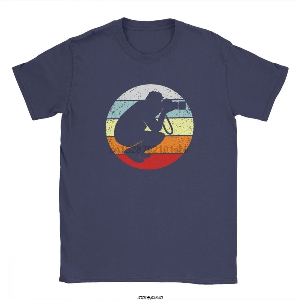 Мужская футболка с коротким рукавом круглым вырезом и графическим принтом |