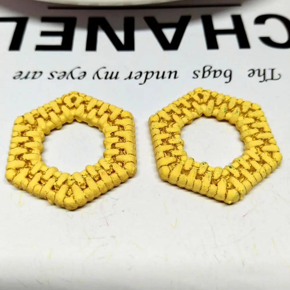 

2pcs DIY resin imitation rattan earrings pendant accessories hexagonal shape female earrings pendant 2019 latest model popular