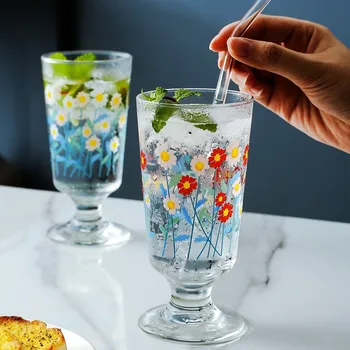 

Ins Vintage wine Juice Glass Cup Hand-Painted Daisy Tulip Flower Glass Cup Coffee Juice Milk Cup Drinking Cup and Drinking straw