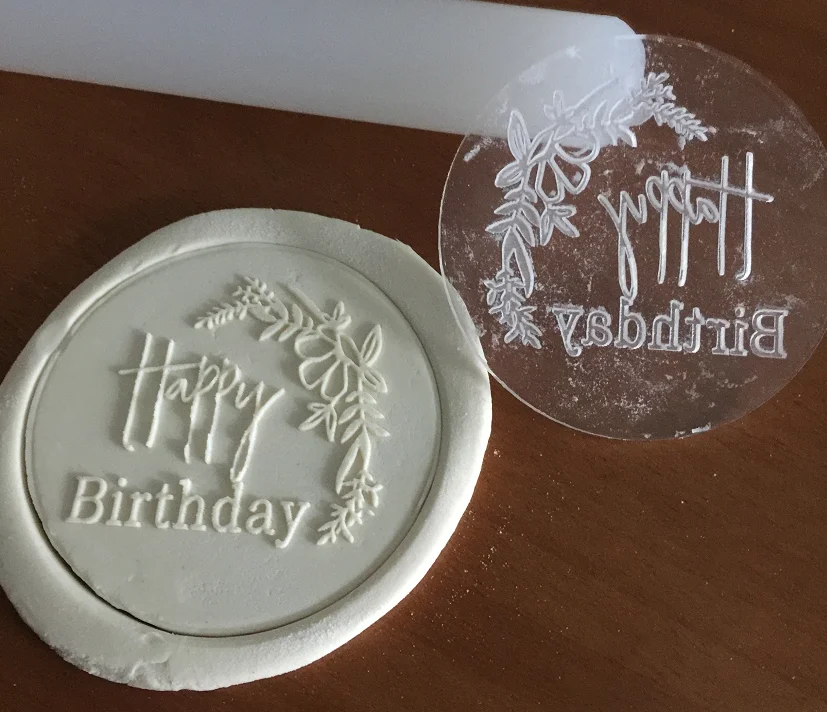 Decoration De Gateaux 3 Pouces Joyeux Anniversaire Panneau En Acrylique Coupeur De Timbre Inverse Gaufreur Fondant En Plastique Outils De Moule Aliexpress