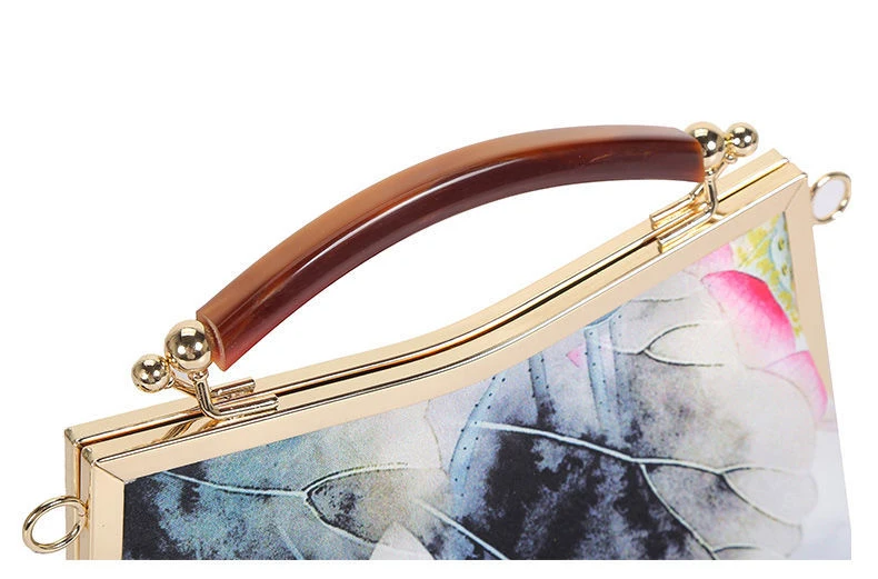 2021 Newest Pure Handmade Bag Fringe Designer Lock Shell Bags Vintage Chain Women Shoulder Crossbody Bag Chic Women's Handbags