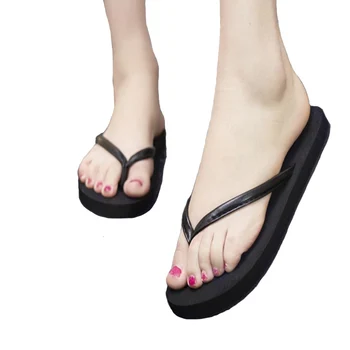 

PU Slippers Women Solid Color Non-Slip Casual Flip-Flops With Flat And Open Toe Flip-Flops Female Plus Size Beach Sandals Women