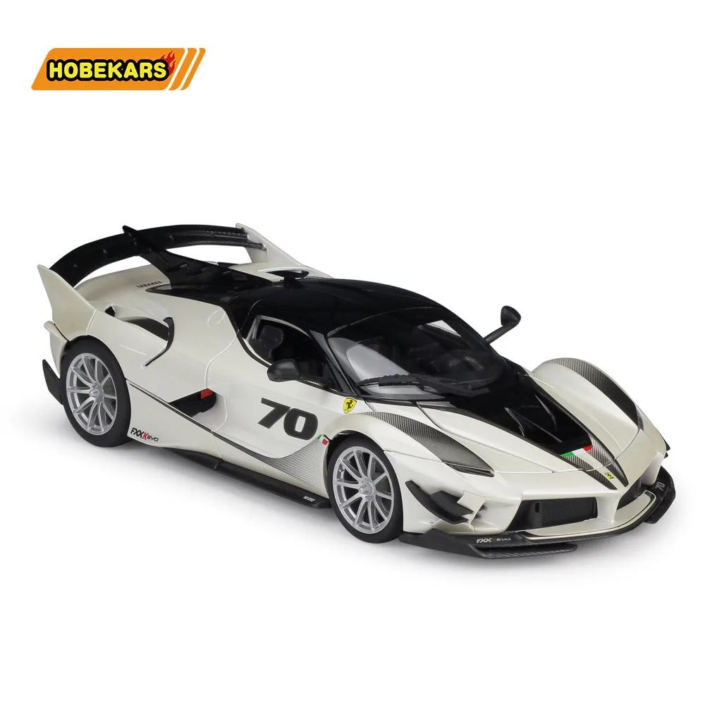 Bburago литая под давлением модель спортивного автомобиля FXX K EVO 1:18 из